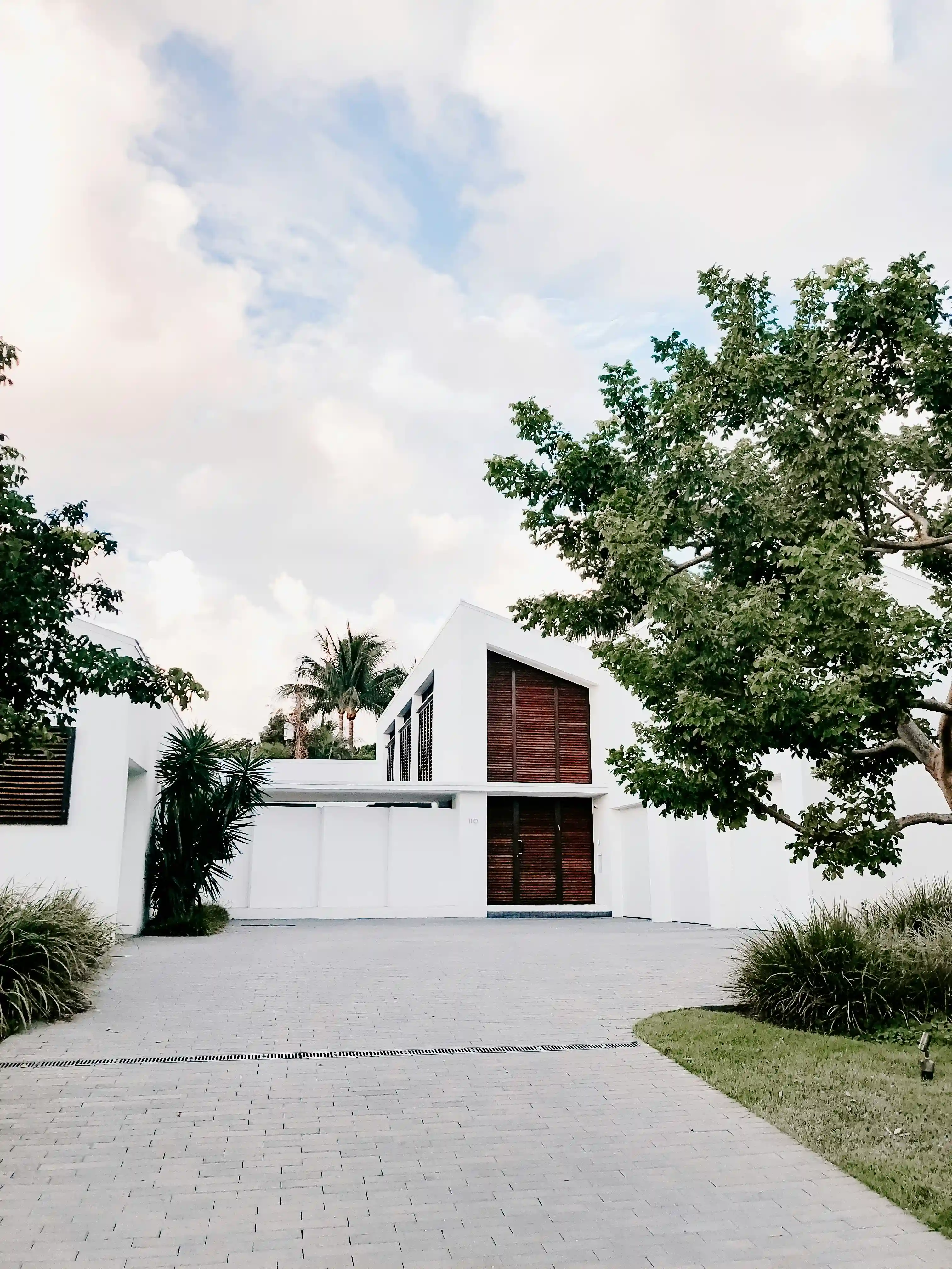 Property & real estate showcase sites